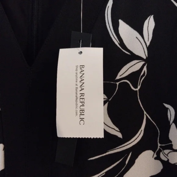 Banana Republic Floral Handkerchief Hem Dress - Picture 4 of 5